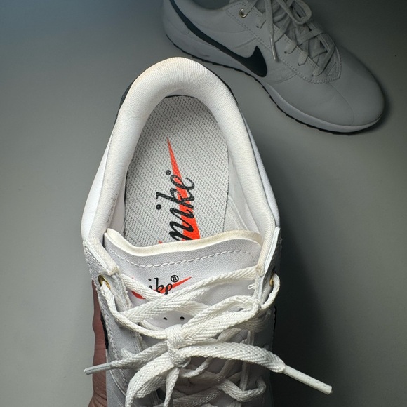 Nike women golf shoes size 8 - Picture 3 of 5